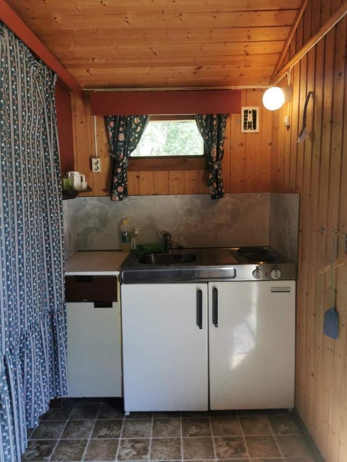 Loken Camping - Trivelig Og Idyllisk Ved Vannet Hotel Olden Buitenkant foto